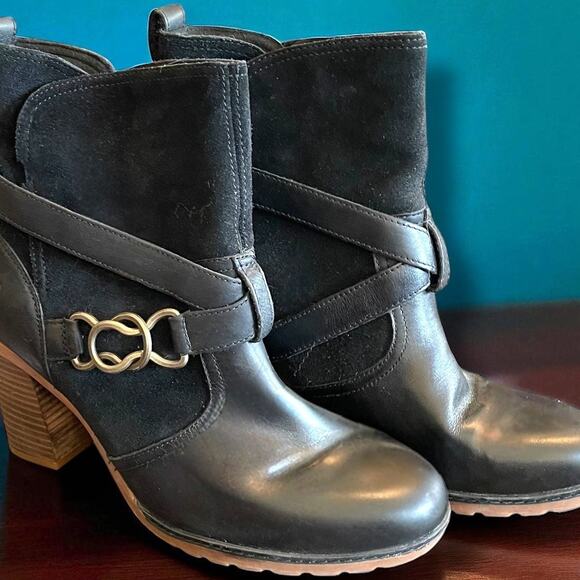 Women's 10 TIMBERLAND Dennett Ankle Boot in Black Leather and Nubuck Worn Once - Picture 1 of 13